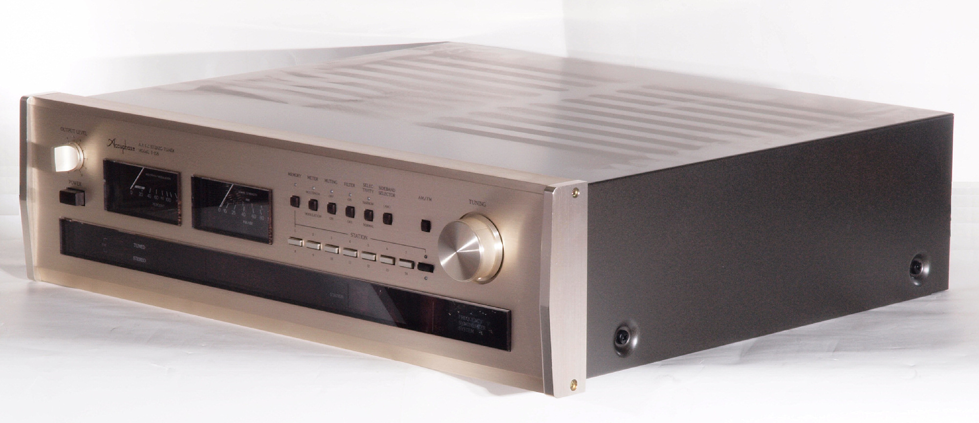 Accuphase t-106