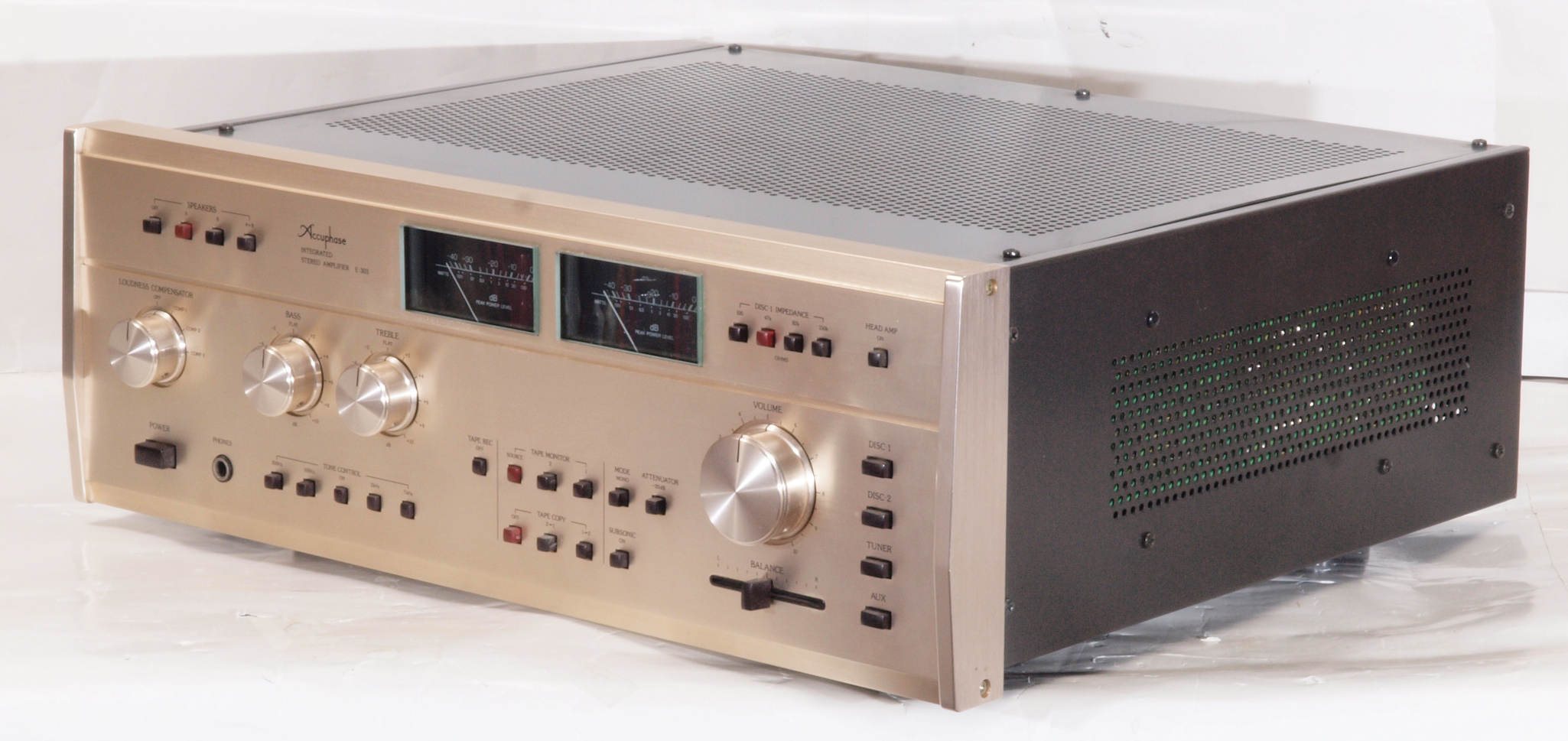 accuphase e-303